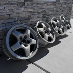 Nissan Skyline R32 Wheels 5x114.3