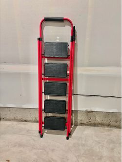 Heavy Duty 500 lb Capacity Foldable Step Lad