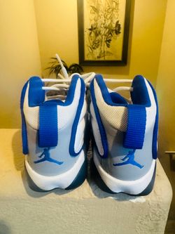 Kids Jordan size 11c