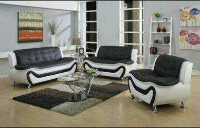 Black & white sofa chair & loveseat💕