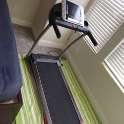 Brand New Treadmill. Used  for a month.