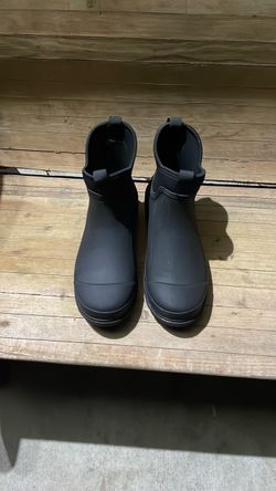 Size 10 Time And TRU rubber boots new.