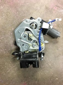 Mazda CX-5 lift gate latch 2017 2018 2019
