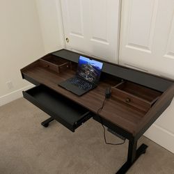 Sit/Stand Desk