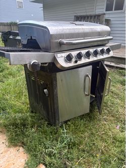 Gas grill
