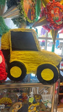 piñatas