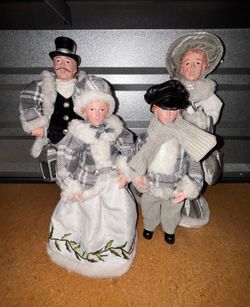 Valerie Parr Hill QVC Dickens Family Holiday Carolers Set of 4