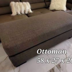 5ft Wide Ottoman Like New Condition- Palm Springs 🌴 