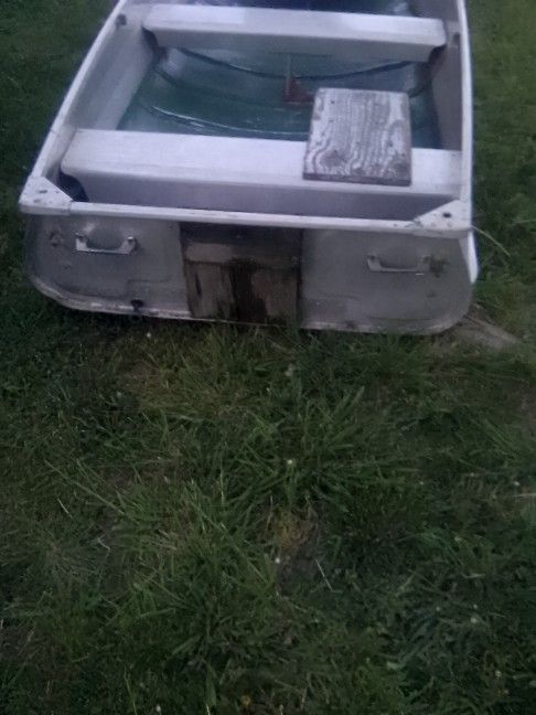 12 Foot Aluminum Boat