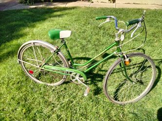Green Schwinn Breeze Step-Through Cruiser Bicycle