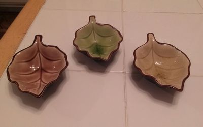 SET 3 PIER ONE LEAF DISH