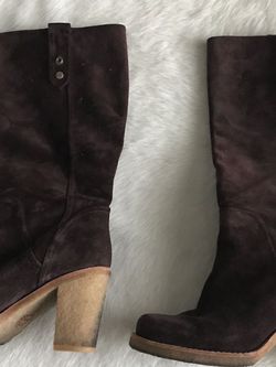 Ugg’s Brown Suede Boots Sz. 9