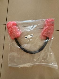 Cisco CAB-SPWR-35CM (0.35 meter) StackPower cable for Cisco 9350 switches.