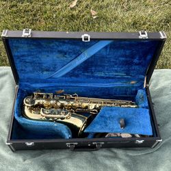 YANAGISAWA A-4 HAND ENGRAVED WHITEHALL SAXOPHONE WITH CASE