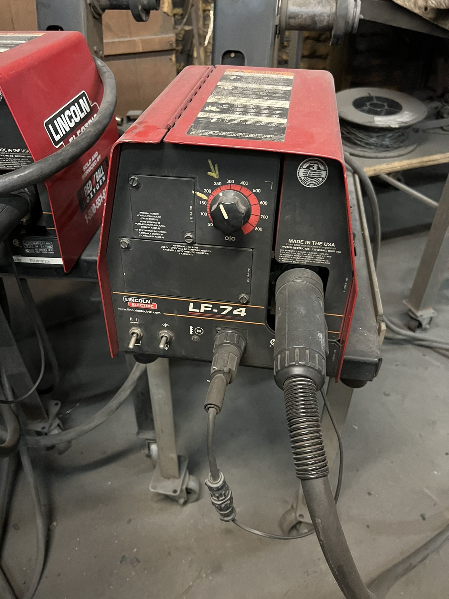 Lincoln Dc 600 Welding Machine Business equipment
