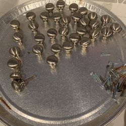 Babinet Door Knobs