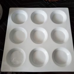 Pier 1 Cup Cake Display Dish, Like New