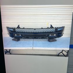 2021-2024 Rivian R1T Front Bumper Upper Grille + Extra Pieces OEM