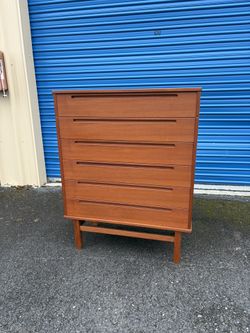 Mid Century Modern Danish Teak 6 Drawer Dresser By Nils Jonsson For HJN Møbler