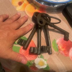 Jailers’s Keys
