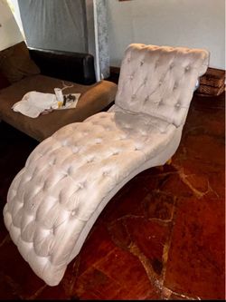 Tufted Velvet Chaise Lounge Chair