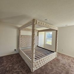 Queen Size Bed Frame, King Size Mattress Frame Fast Delivery ⭐$39 Down Payment with Financing ⭐ 90 Days same as cash