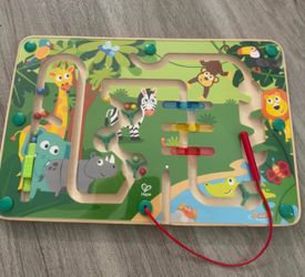 Hape Magnetic Safari Maze Board