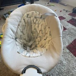 Bouncer/ Rocking chair for baby