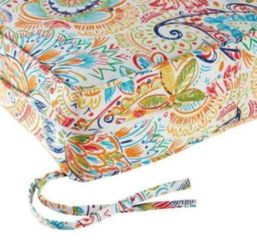 11-107 Outdoor Cushions. New