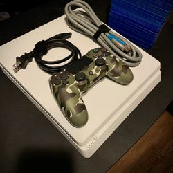 PS4 Slim (white)