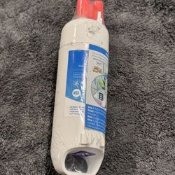 Waterdrop WD-F38 Refrigerator Water Filter replace EDR1RXD1 W10295370A W10295370 B2)