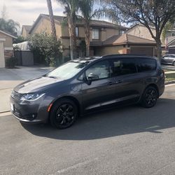 2019 Chrysler Pacifica