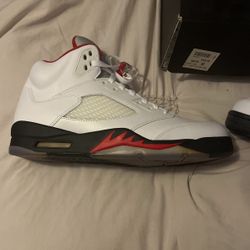 Retro 5  - Fire red 