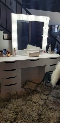 Vanity Makeup Style Marilyn $39 down payment