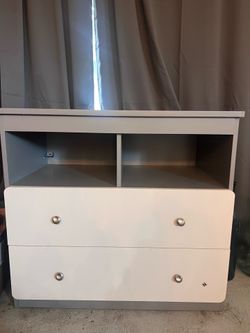 Dresser With 2 Drawers