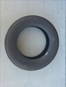 Michelin defender 2 Size 225/65/17 dot 3722