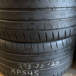 PAIR MICHELIN PILOT SPORT 4s (2) 295/35 ZR20