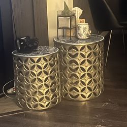 Side Tables 