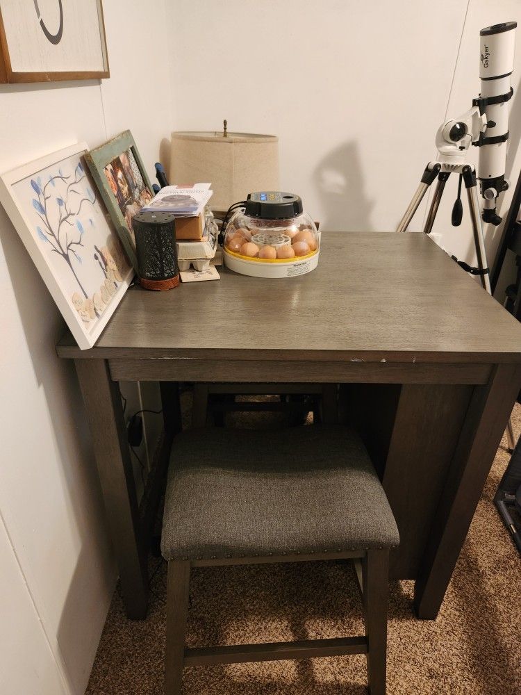 2 Person Table With Stools