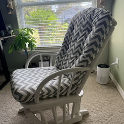 Rocking Chair (glider)