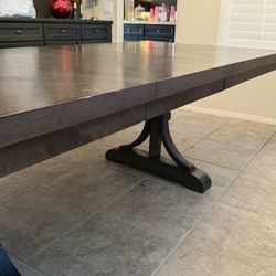 Dining Room Table 