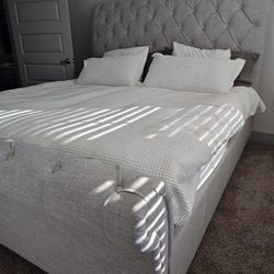 ​King Size Grey Tufted Upholstered Sleigh Bed