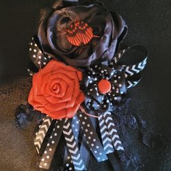 Black And Rust Flower Brooch
