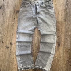 FLARED GREY JEANS