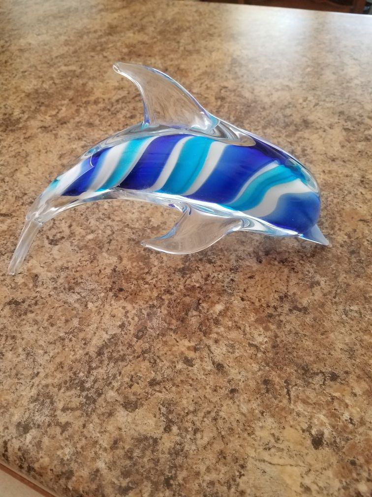 Solid Crystal Dolphin 12' x 10" Pick Up in Surprise (Read Description)