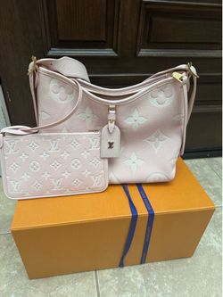 Pink Louise Vuitton