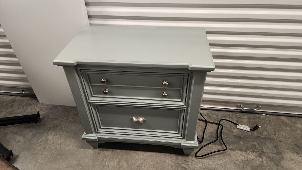 Hilton Head Nightstand Mint