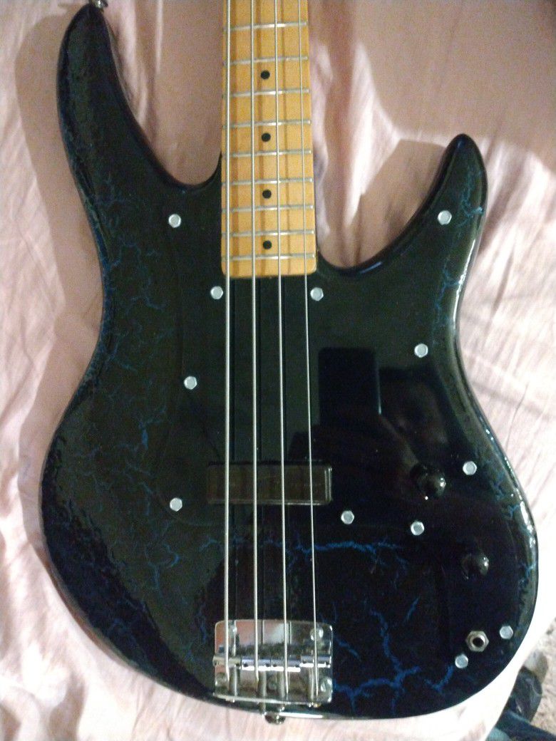 Peavey Bass Guitar