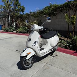 2010 Vespa LX50