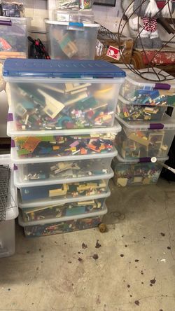 Large Lot of Mixed LEGO Bricks and Pieces